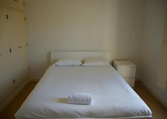 Bouça Neighborhood Apartment
